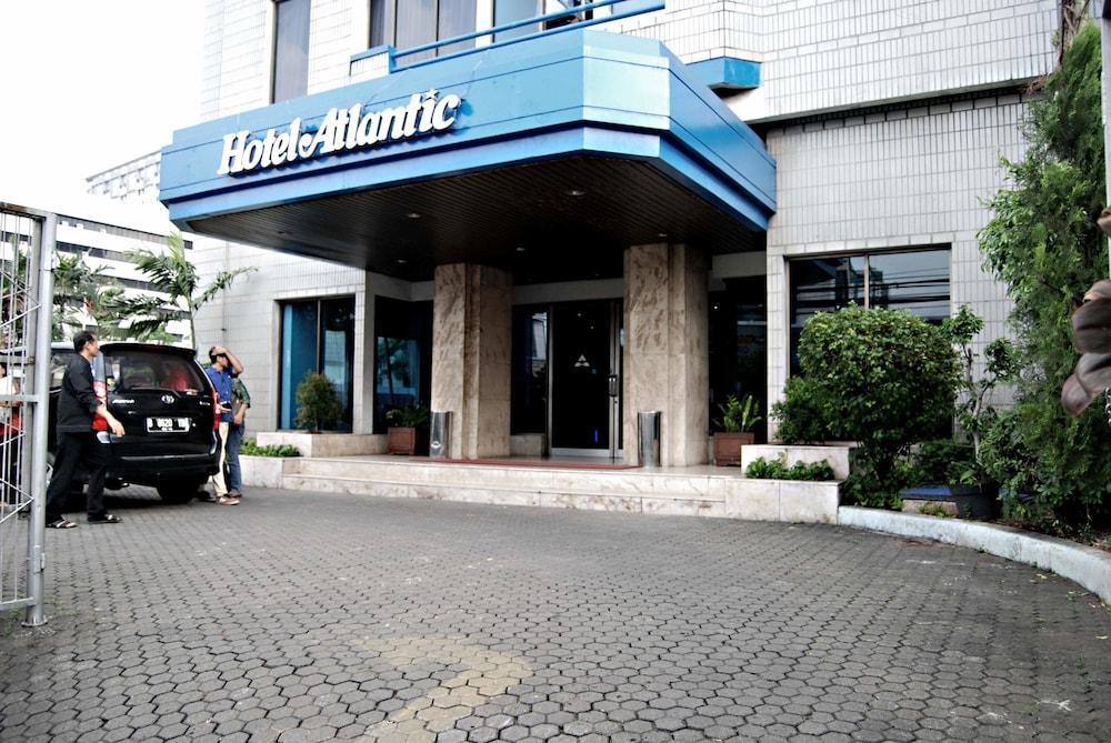Super Oyo Townhouse 1 Hotel Salemba Yakarta Exterior foto
