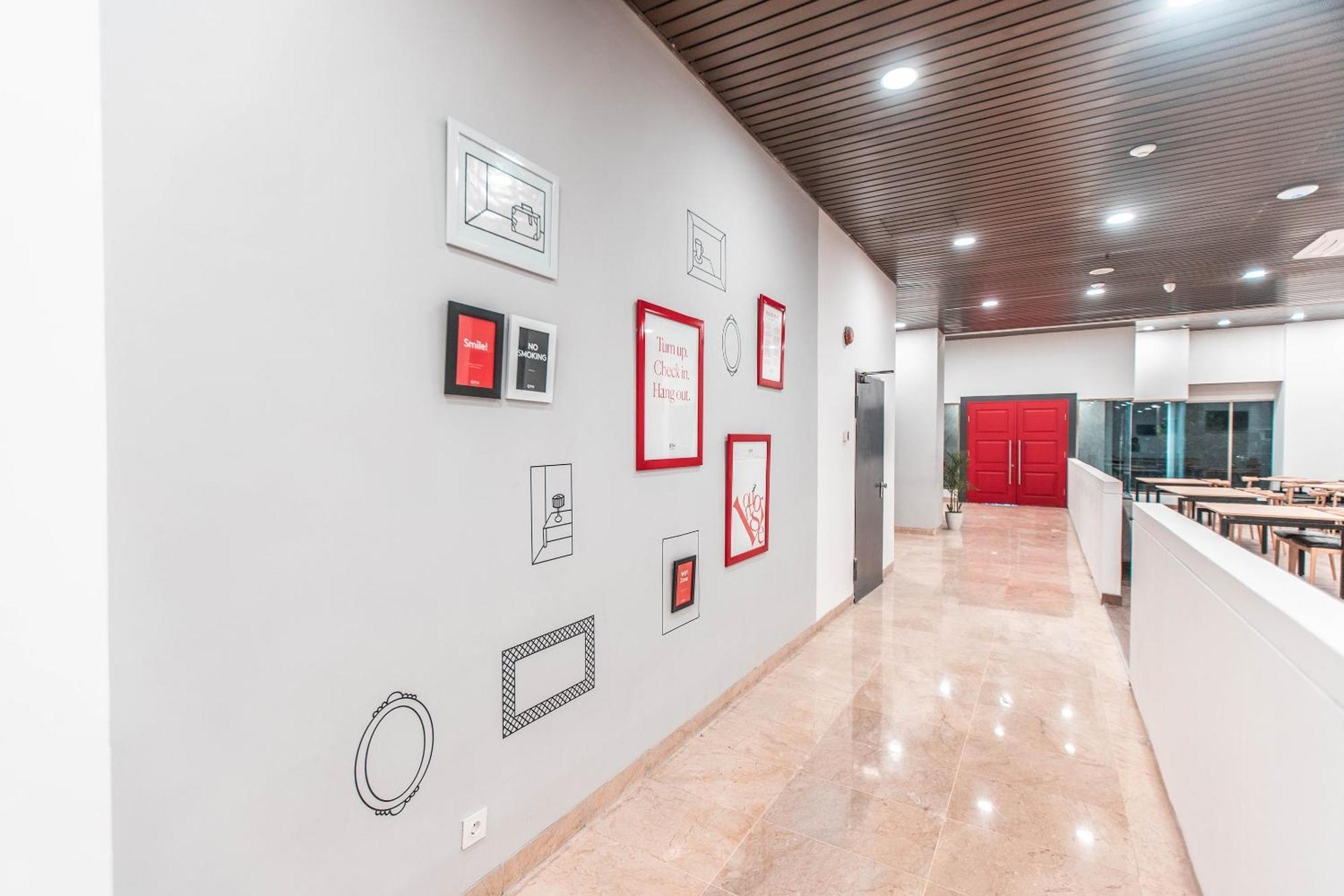 Super Oyo Townhouse 1 Hotel Salemba Yakarta Exterior foto