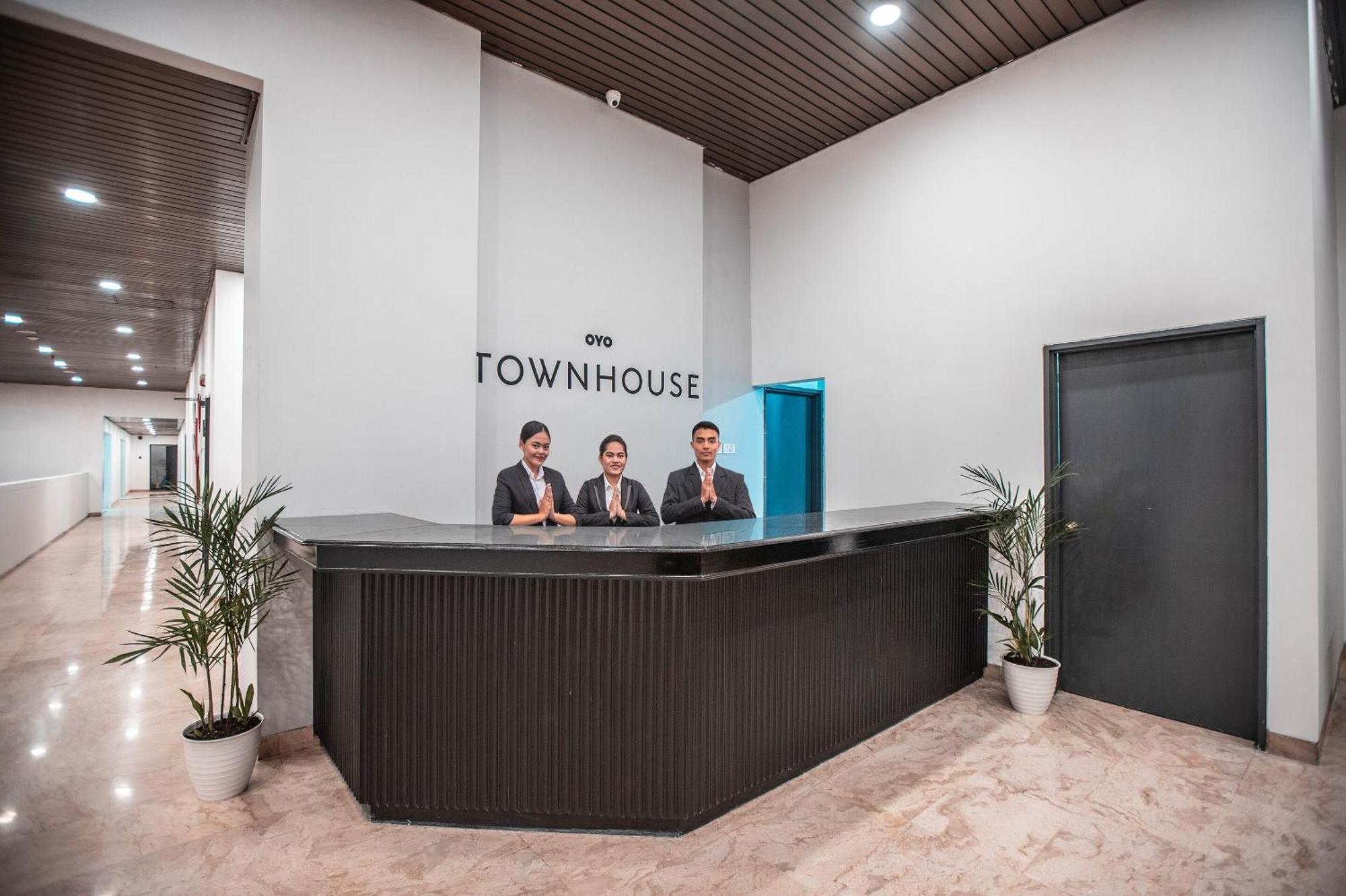Super Oyo Townhouse 1 Hotel Salemba Yakarta Exterior foto