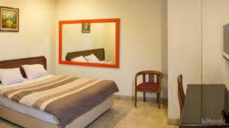 Super Oyo Townhouse 1 Hotel Salemba Yakarta Exterior foto